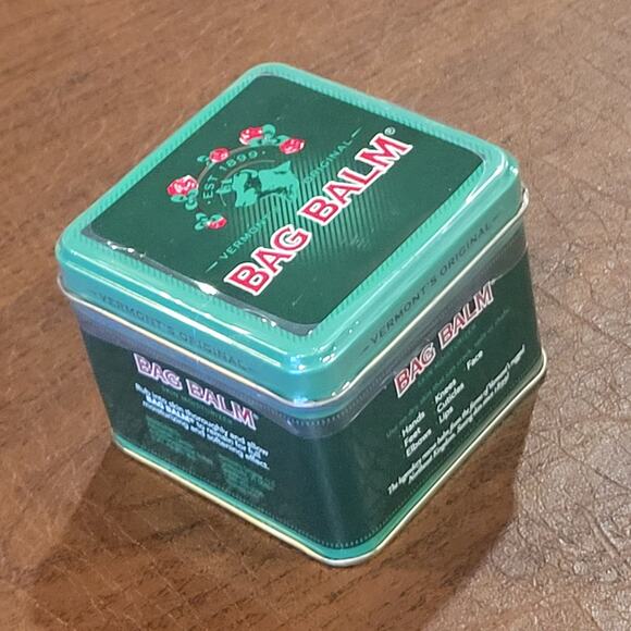 Vermont’s Original Bag Balm, Skin & Body Moisturizer for Dry Skin, 8oz Tin New - Picture 7 of 7